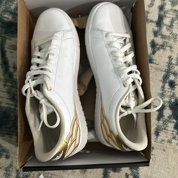 Air Jordan really nice white size 9 - Picture 3 of 5